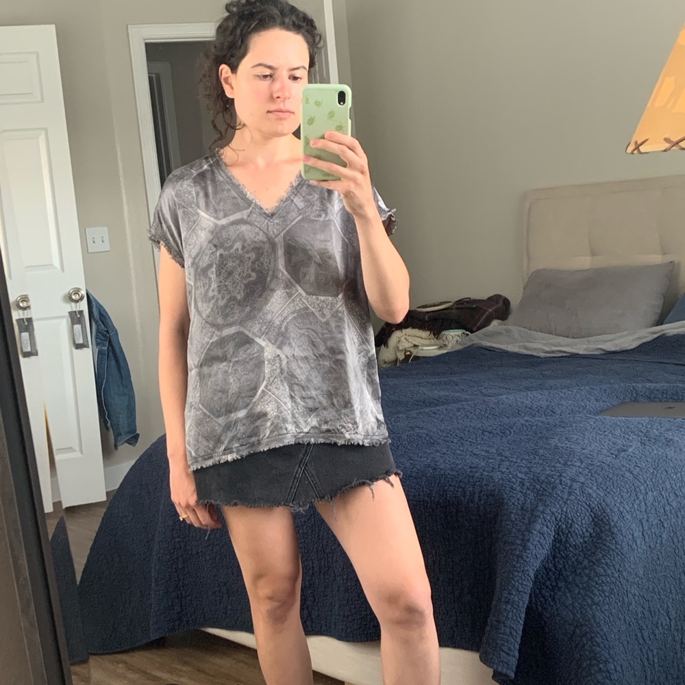 Go Silk grey tunic top